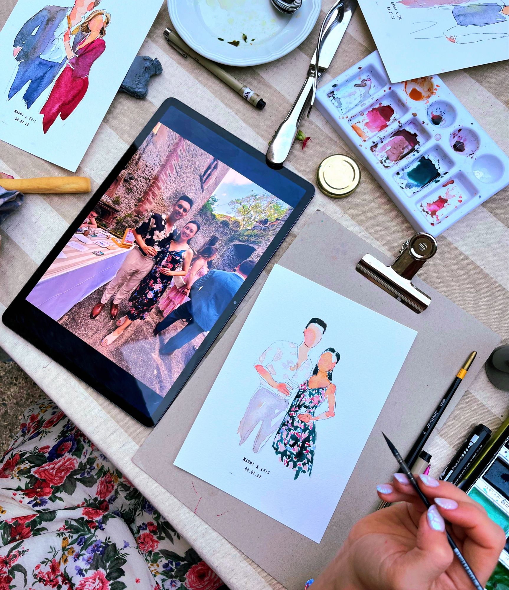 Portraits réalisés en direct d'après photo pour que les invités n'aient pas besoin de poser